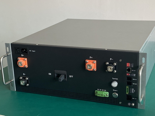 ระบบการจัดการแบตเตอรี่อัจฉริยะ 240V 250A ใบรับรอง CE พร้อมกล่องเหล็กขนาด 19 นิ้ว 4U